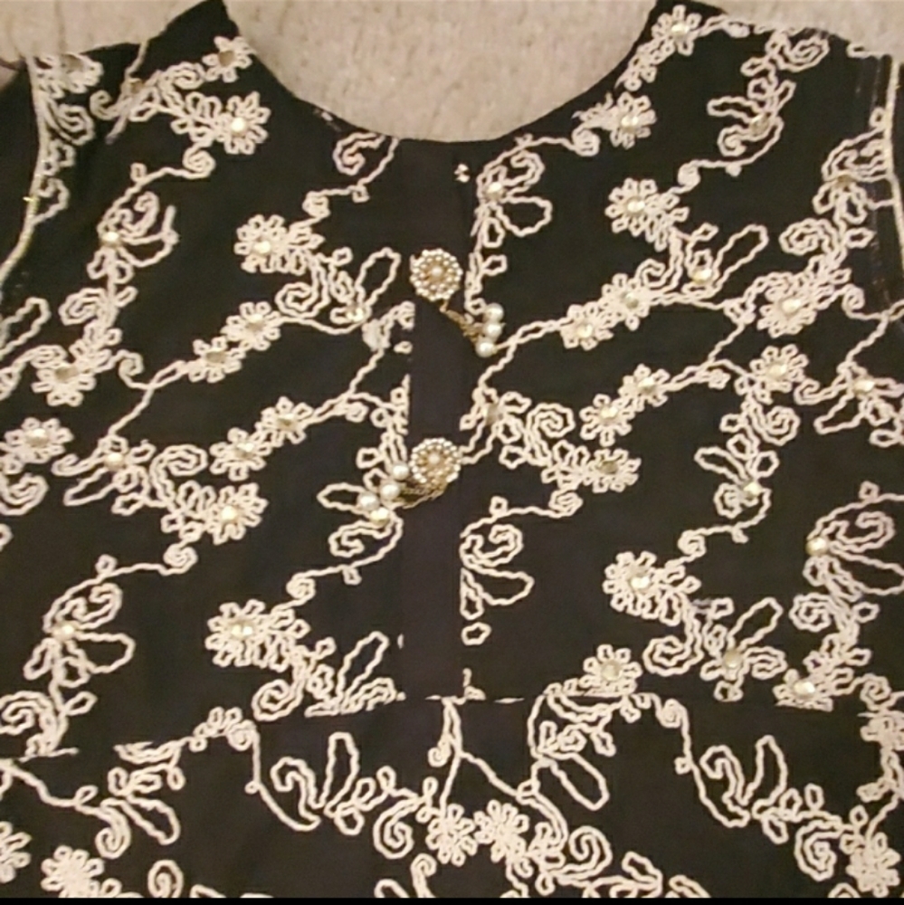 women pakistani dresses